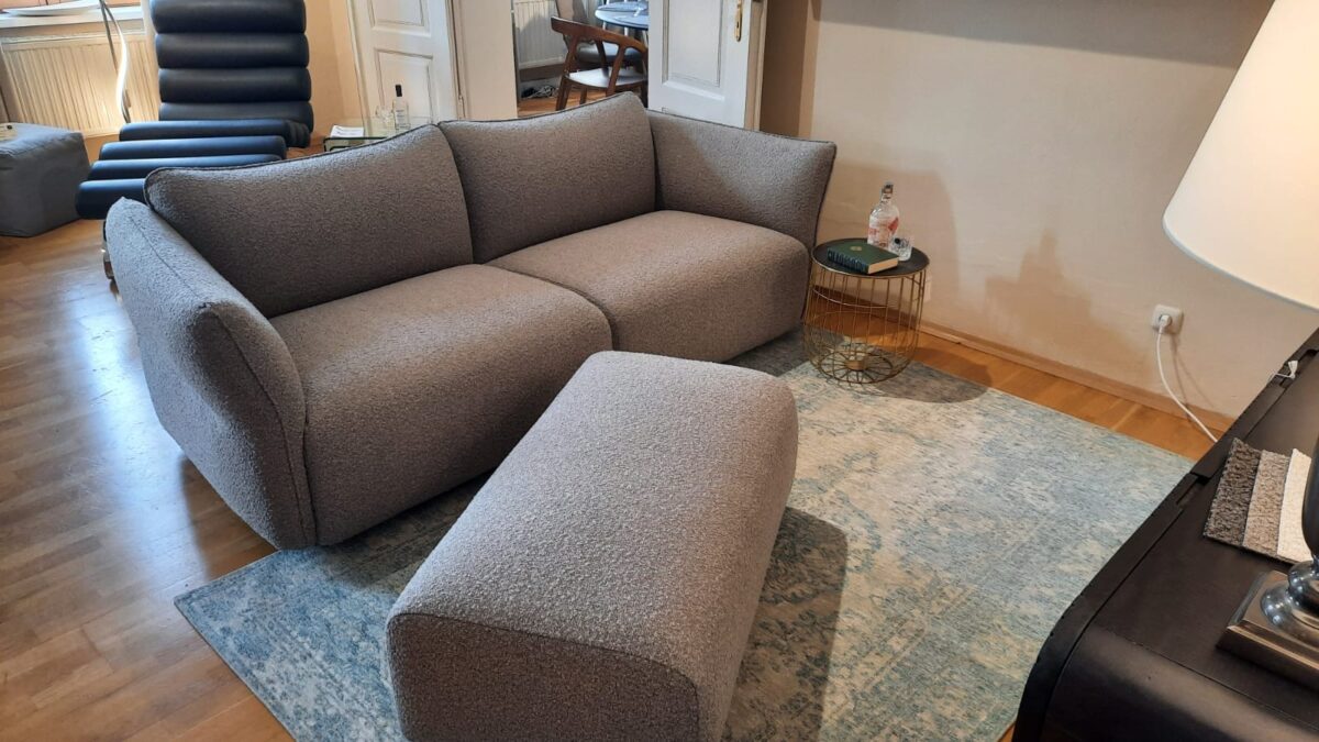 Sofa Slow aus der Lounge-Serie mit vielen Möglichkeiten